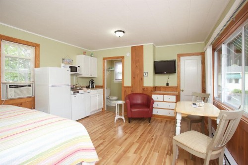 Drake's Island Resort - image 5