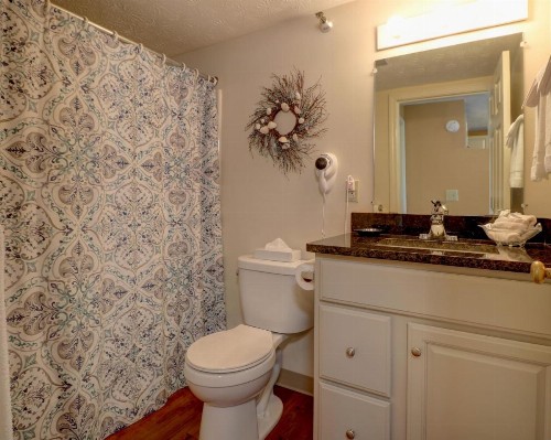 Misty Harbor Resort - image 13