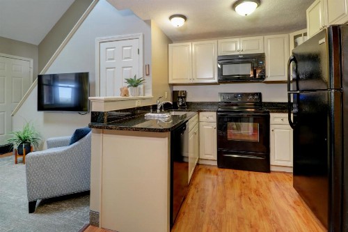 Misty Harbor Resort - image 16