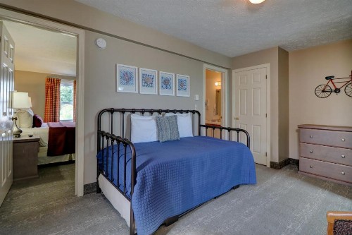 Misty Harbor Resort - image 34