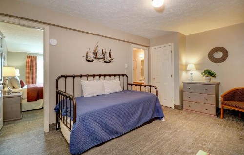 Misty Harbor Resort - image 35
