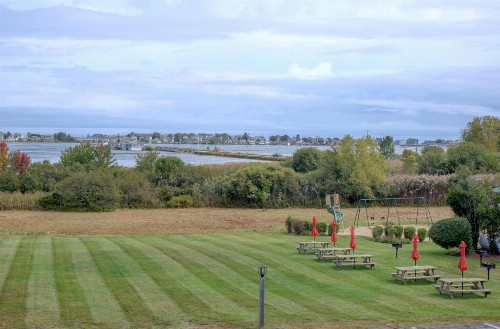 Misty Harbor Resort - image 5