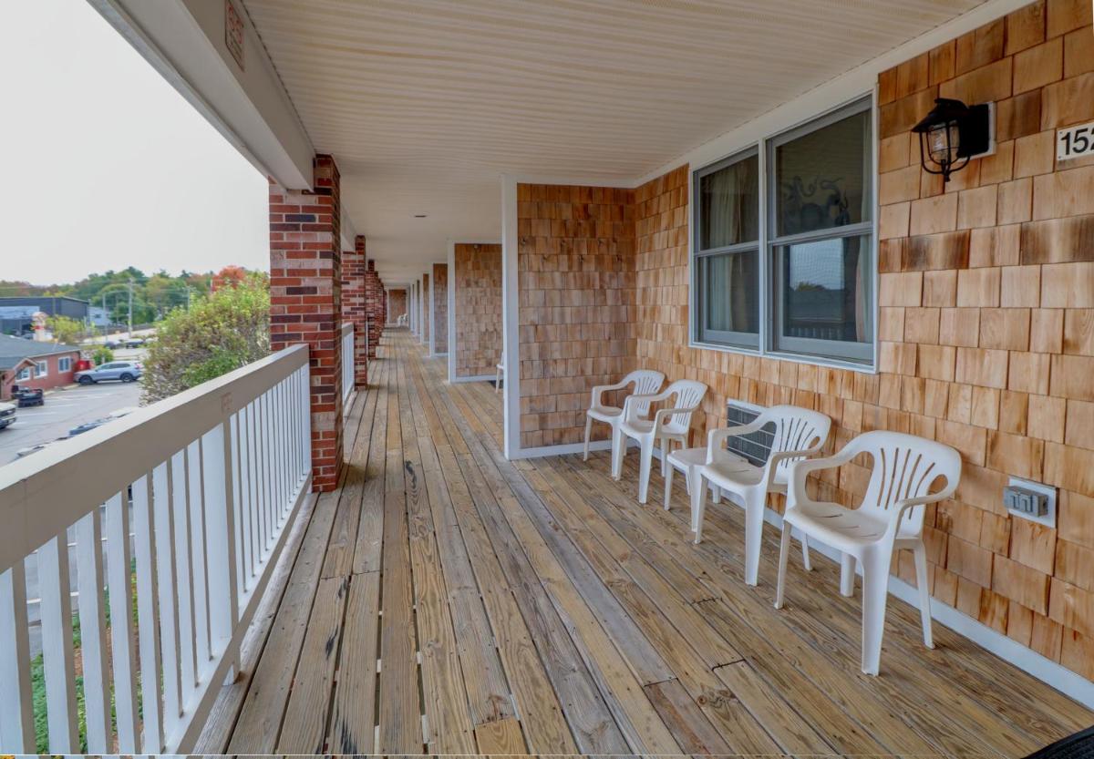 Misty Harbor Resort - image 7
