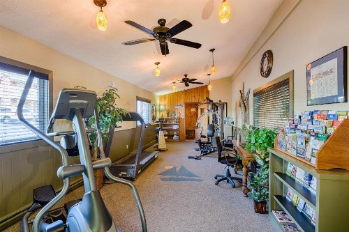 Misty Harbor Resort - image 8