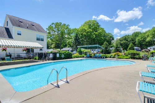 The Holiday House Condominiums - image 10