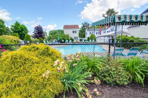 The Holiday House Condominiums - image 7