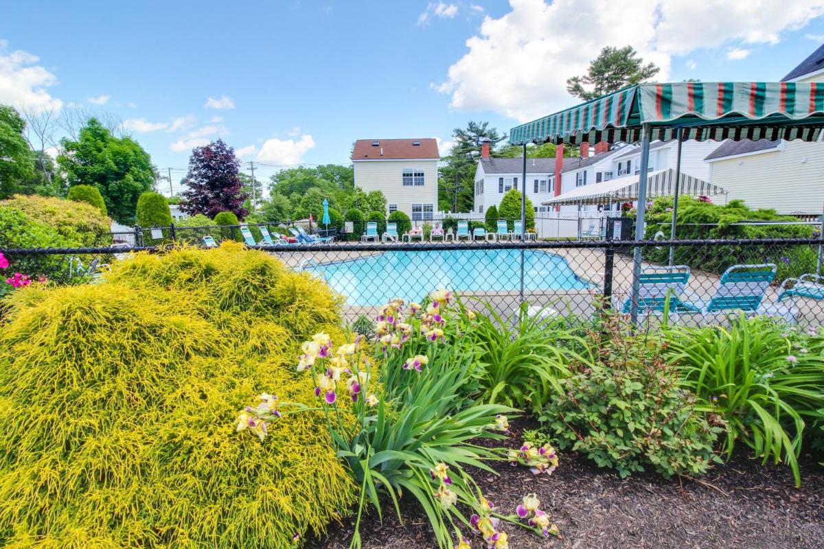 The Holiday House Condominiums - image 7