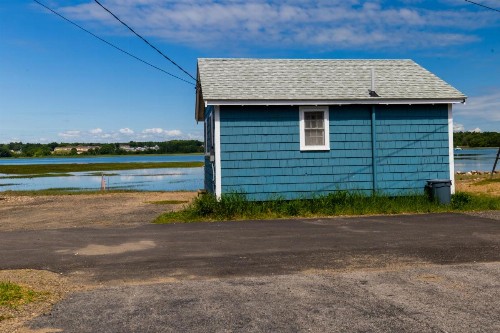 The Eastern Avenue Cottage - image 8
