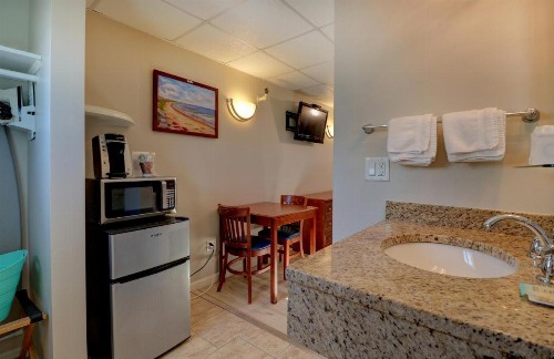 Atlantic Oceanfront Motel Wells Beach - image 26