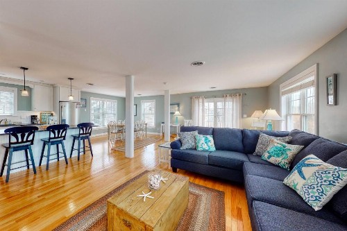 Coastal Retreat - image 11