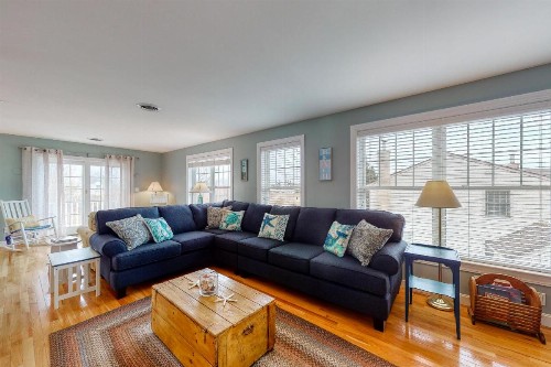 Coastal Retreat - image 12