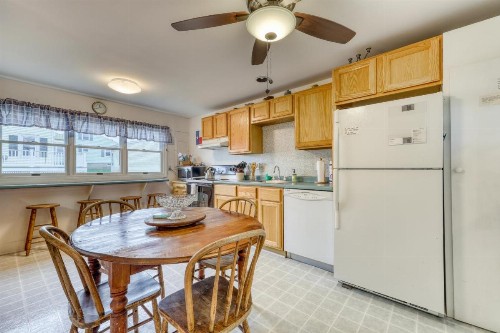 Cottage on the Cove - image 12