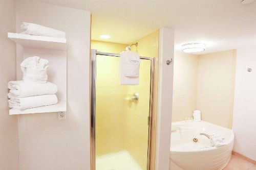 Hampton Inn & Suites Tampa-Wesley Chapel - image 21
