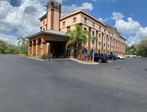 Econolodge Wesley Chapel - image 9