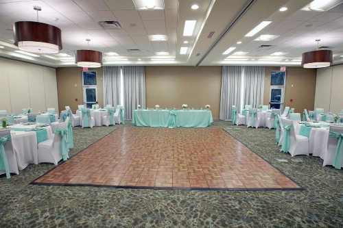 Hilton Garden Inn Tampa - Wesley Chapel - image 10
