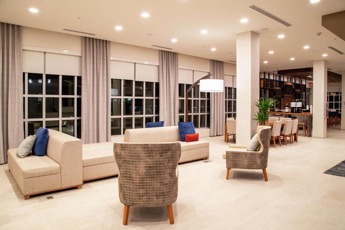 Hilton Garden Inn Tampa - Wesley Chapel - image 3