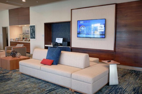 Hilton Garden Inn Tampa - Wesley Chapel - image 38
