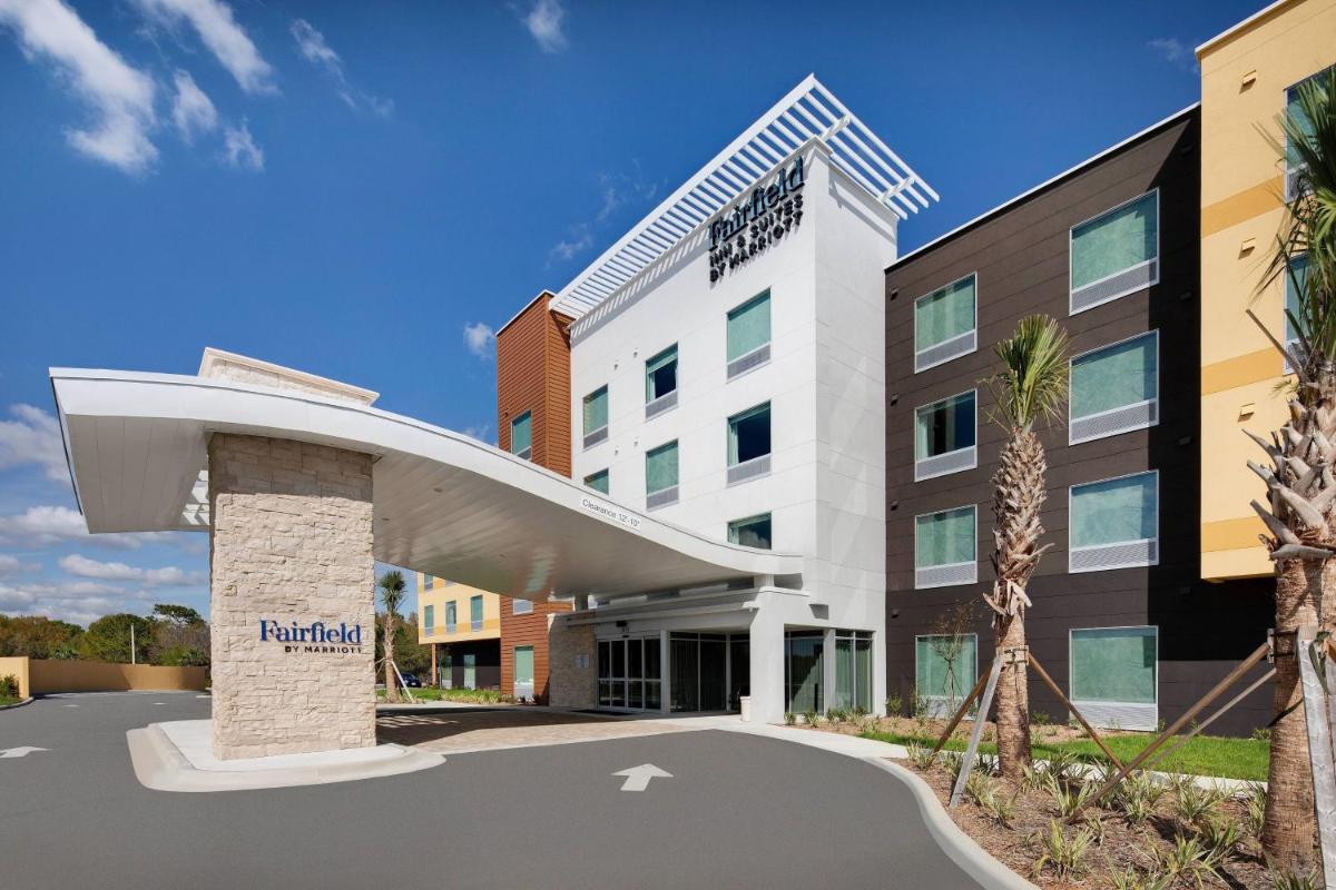 Fairfield Inn & Suites by Marriott Tampa Wesley Chapel - main image