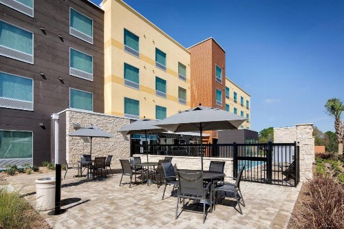 Fairfield Inn & Suites by Marriott Tampa Wesley Chapel - image 13