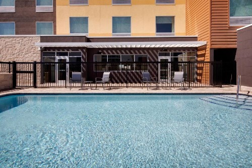 Fairfield Inn & Suites by Marriott Tampa Wesley Chapel - image 2