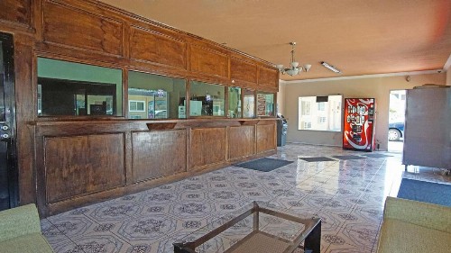 Los Angeles Inn & Suites - LAX - image 29