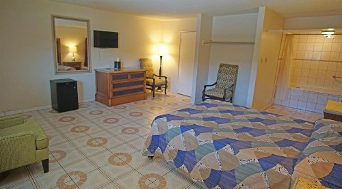 Los Angeles Inn & Suites - LAX - image 30