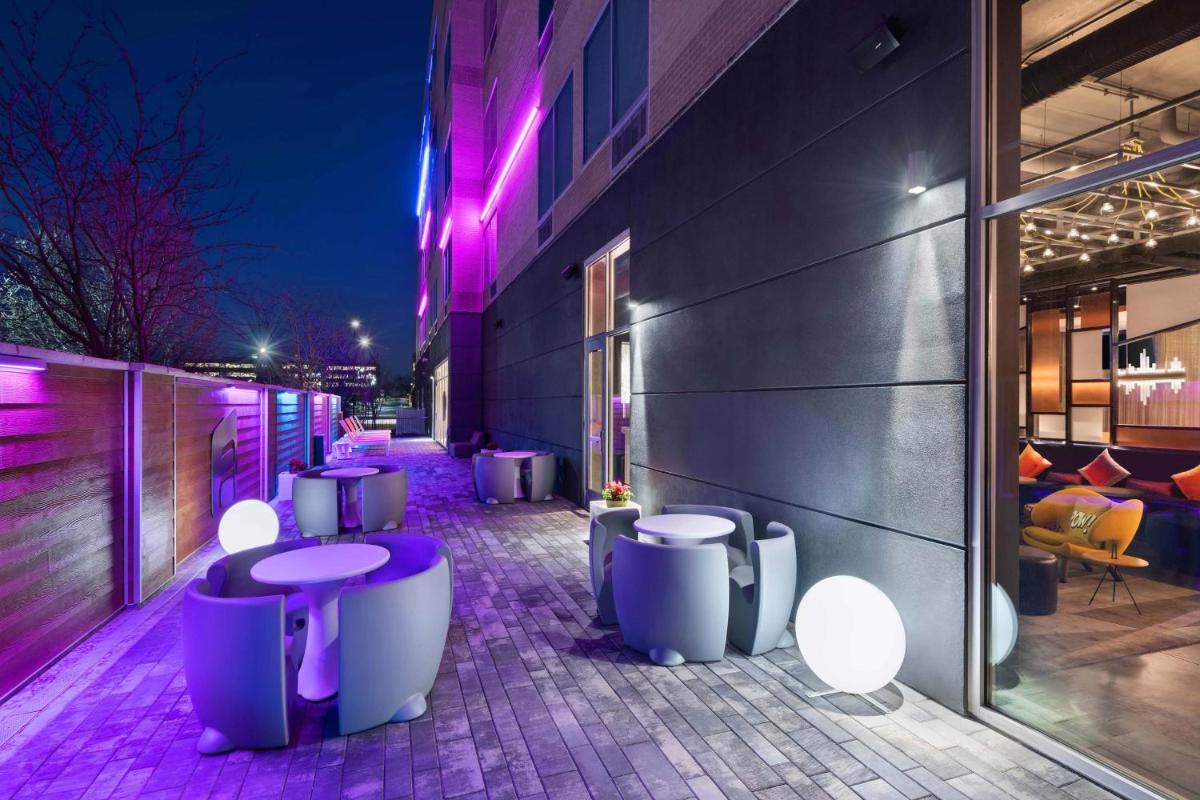 Aloft Cincinnati West Chester - image 2