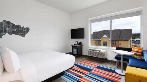 Aloft Cincinnati West Chester - image 29