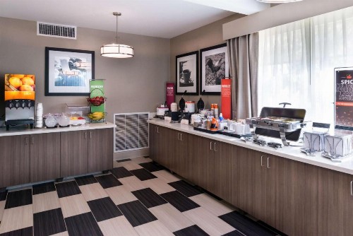 Hampton Inn Los Angeles-West Covina - image 21
