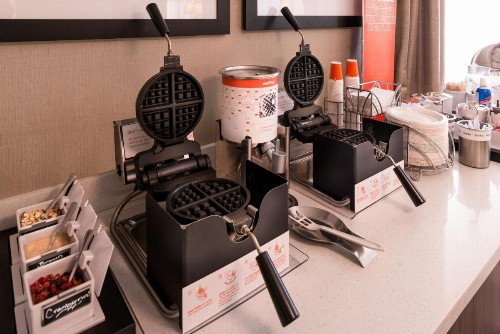 Hampton Inn Los Angeles-West Covina - image 3