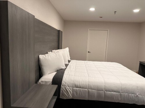 Five Star Inn - image 15