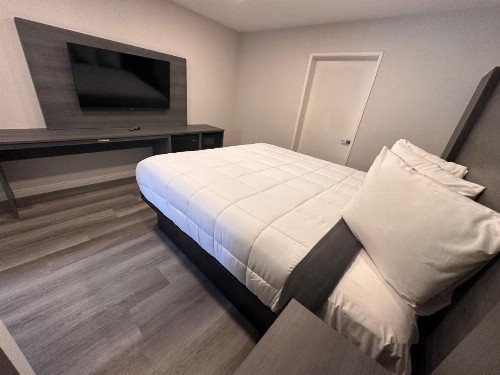 Five Star Inn - image 20