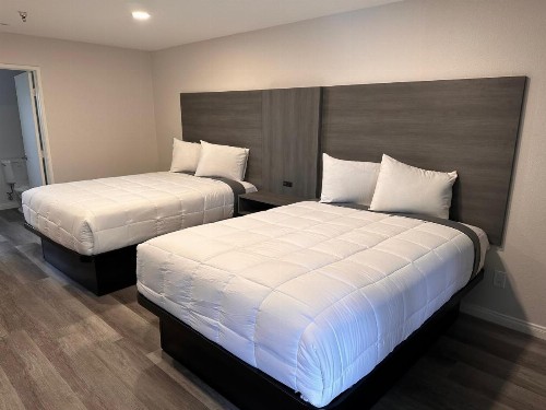 Five Star Inn - image 22