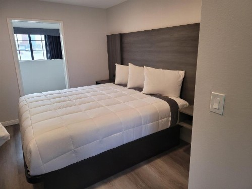 Five Star Inn - image 6