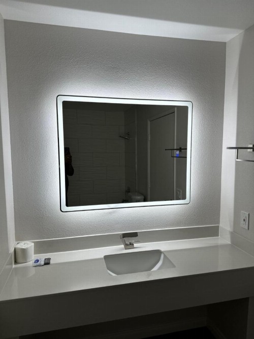 Five Star Inn - image 7