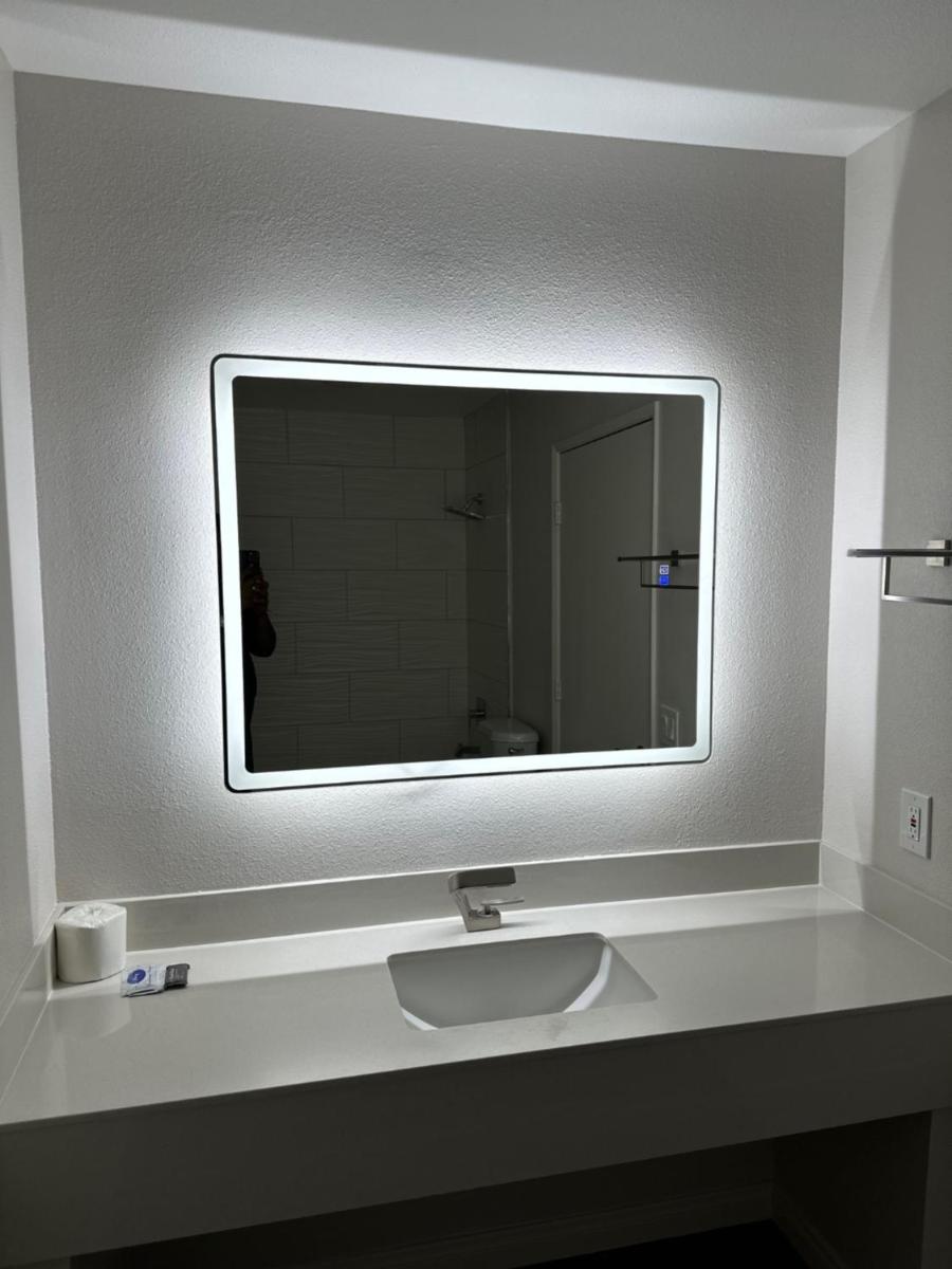 Five Star Inn - image 7