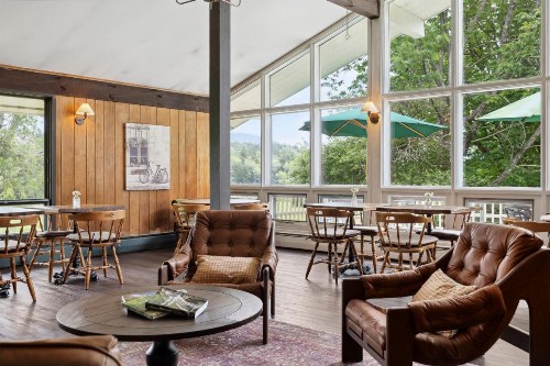 Mount Snow Mountaineer Inn - image 3