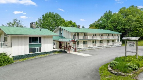 Mount Snow Mountaineer Inn - image 31