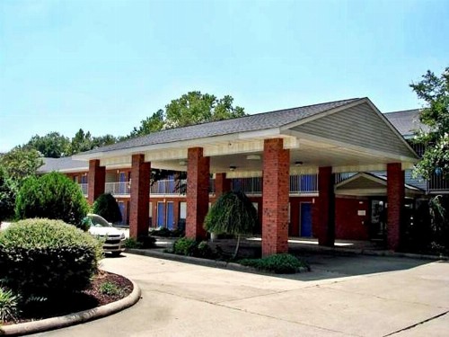 Delta Inn