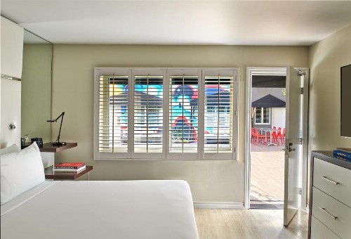 Grafton on Sunset - image 38