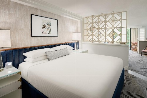 Le Parc Suite Hotel - image 40