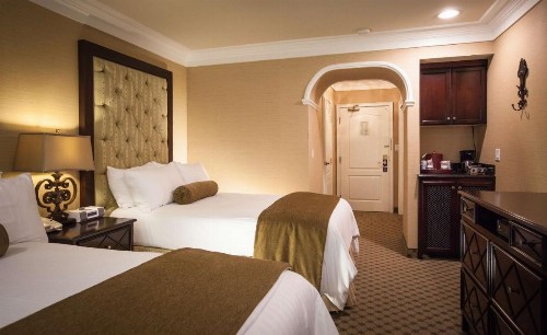 Best Western Plus Sunset Plaza Hotel - image 15