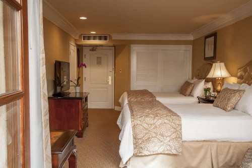 Best Western Plus Sunset Plaza Hotel - image 17