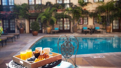 Best Western Plus Sunset Plaza Hotel - image 3