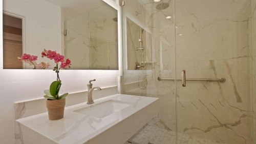 Best Western Plus Sunset Plaza Hotel - image 36