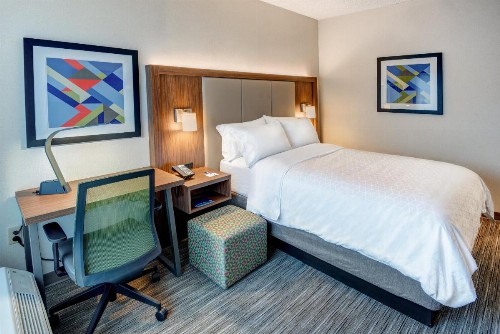 Holiday Inn Express & Suites West Long Branch - Eatontown an IHG Hotel - image 14