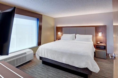 Holiday Inn Express & Suites West Long Branch - Eatontown an IHG Hotel - image 16