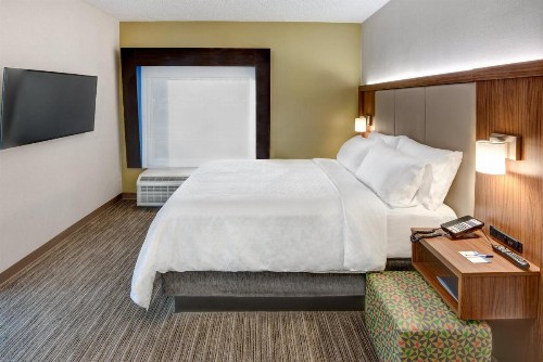 Holiday Inn Express & Suites West Long Branch - Eatontown an IHG Hotel - image 26