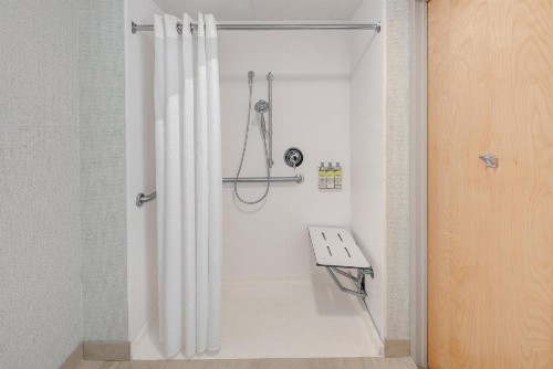 Holiday Inn Express & Suites West Long Branch - Eatontown an IHG Hotel - image 43