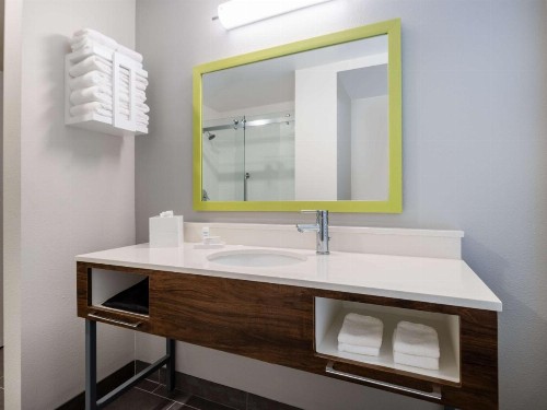 Hampton Inn West Palm Beach-Florida Turnpike - image 35